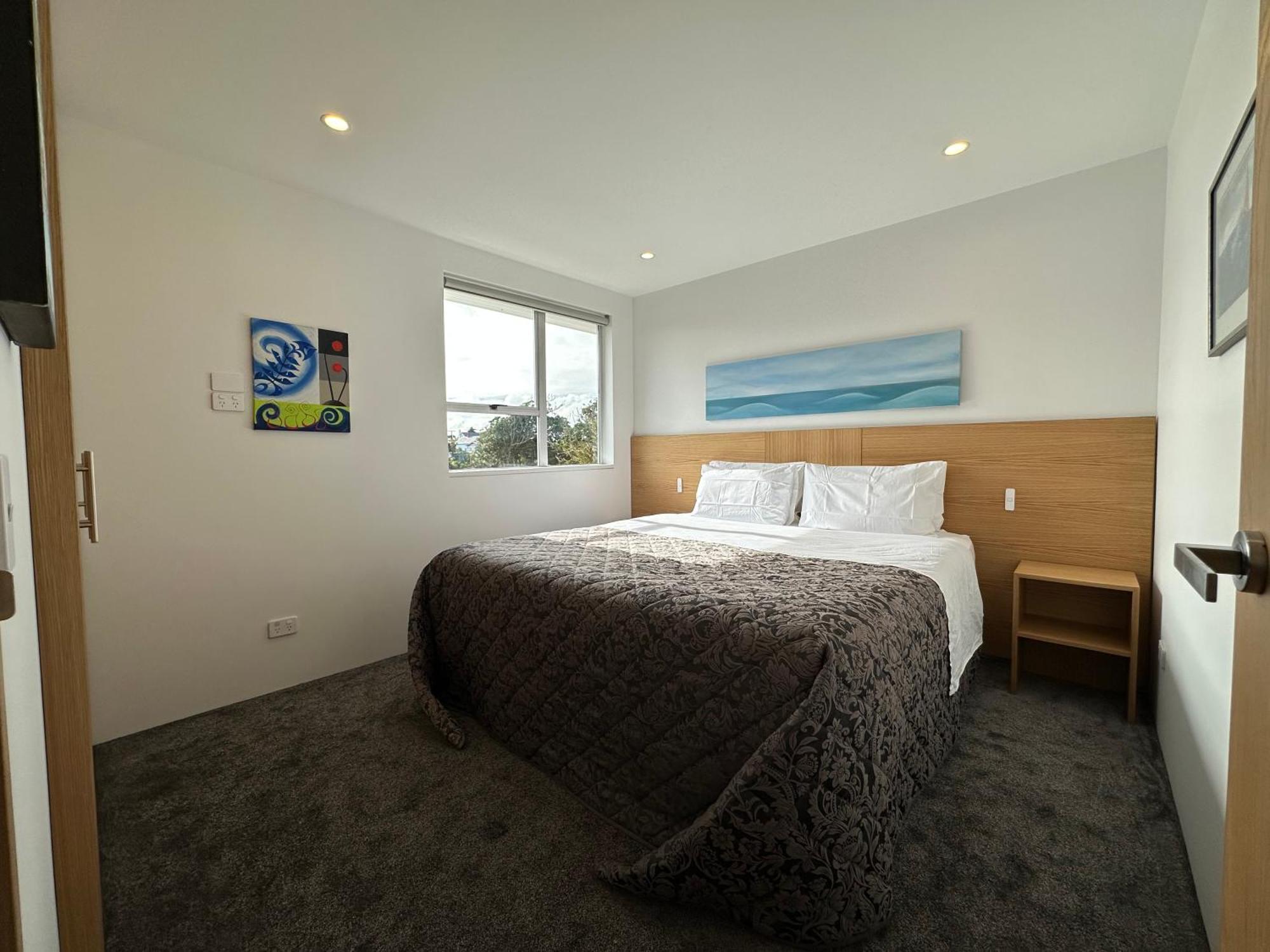 Plymouth Central City 2 Bedroom Apartments ニュープリマス エクステリア 写真
